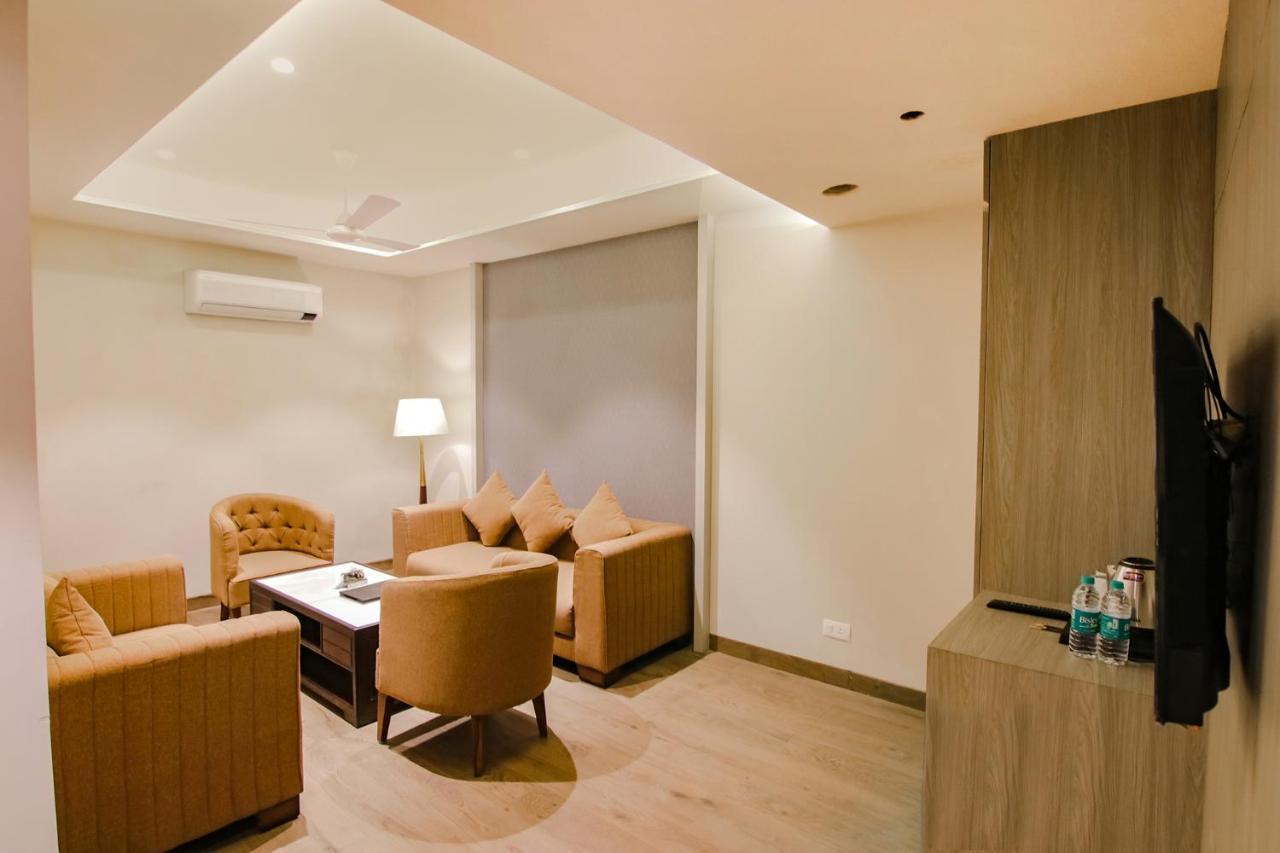 Fabhotel Prime K9 Grand Ludhiana Eksteriør bilde